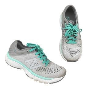 New Balance 860v10 Gray and Mint Running Shoe Sneakers